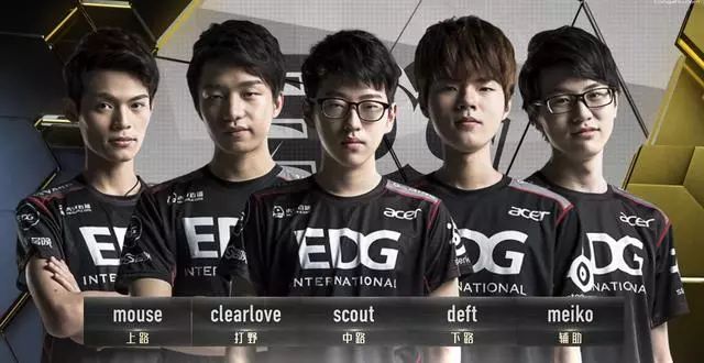 通过与世界 通过与世界